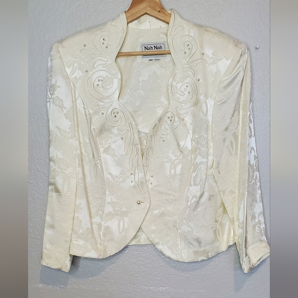 Nah Nah Collection Ivory Brocade Embellished Dressy Fitted Jacket Size 18W - Picture 8 of 8